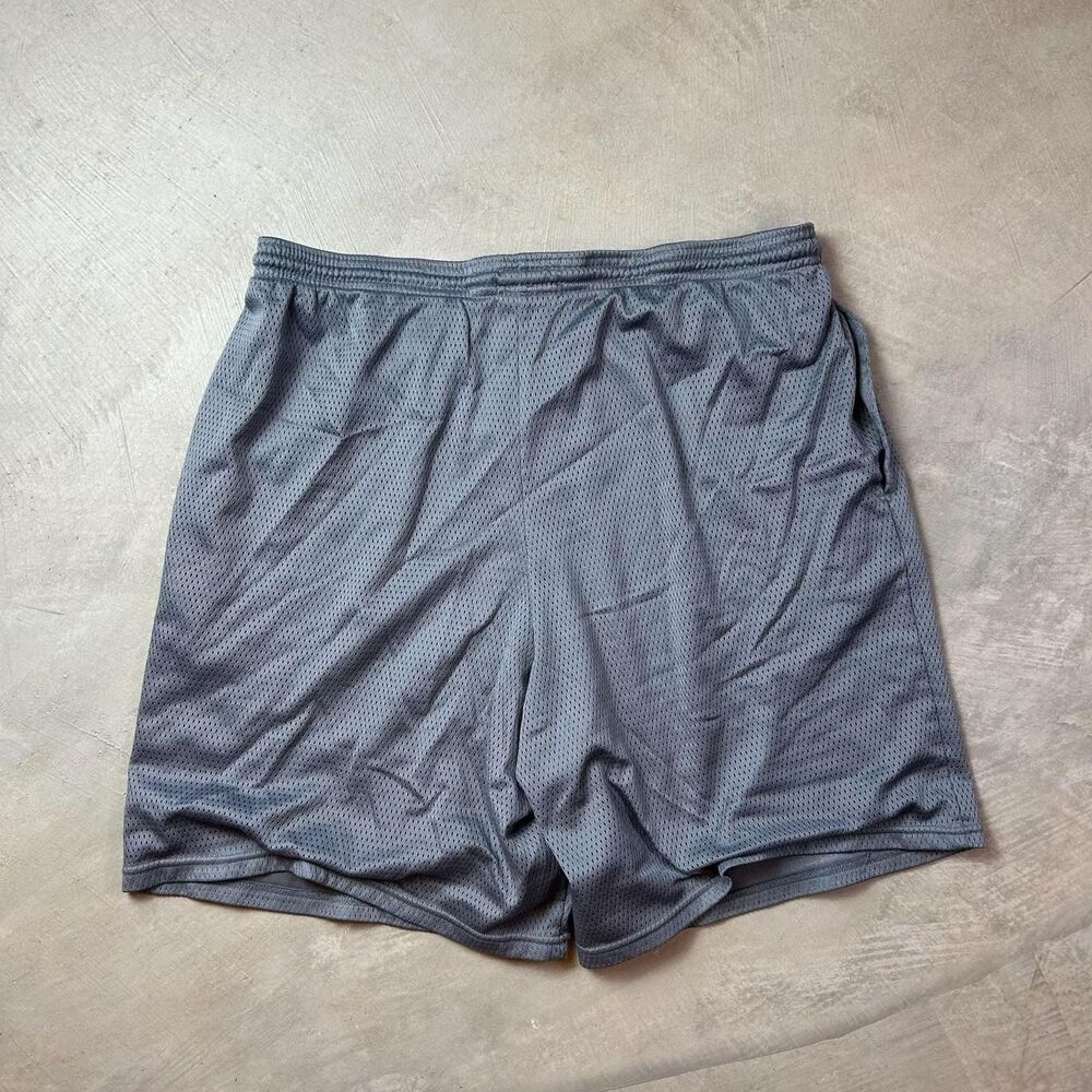 Champion Men's Shorts - Picture 2 of 6